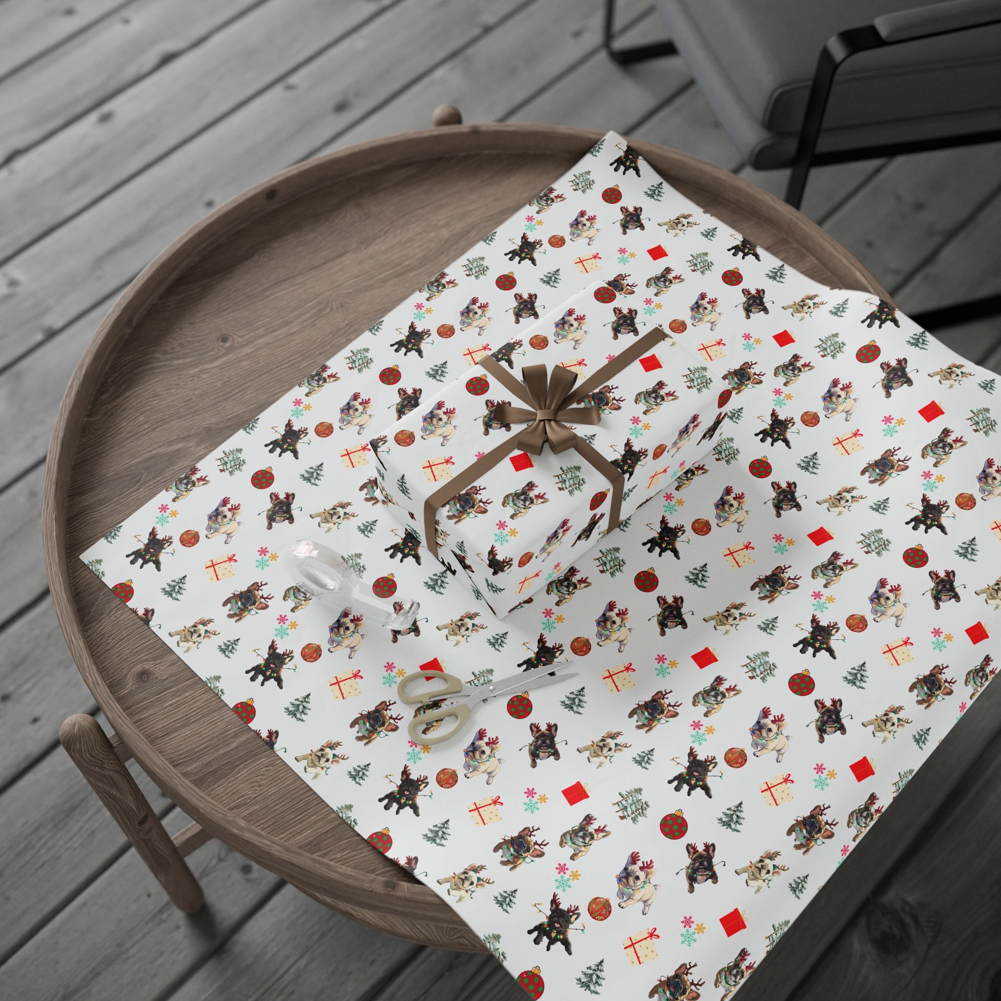 "Santa’s Tipsy Crew" Christmas Wrapping Paper (French)