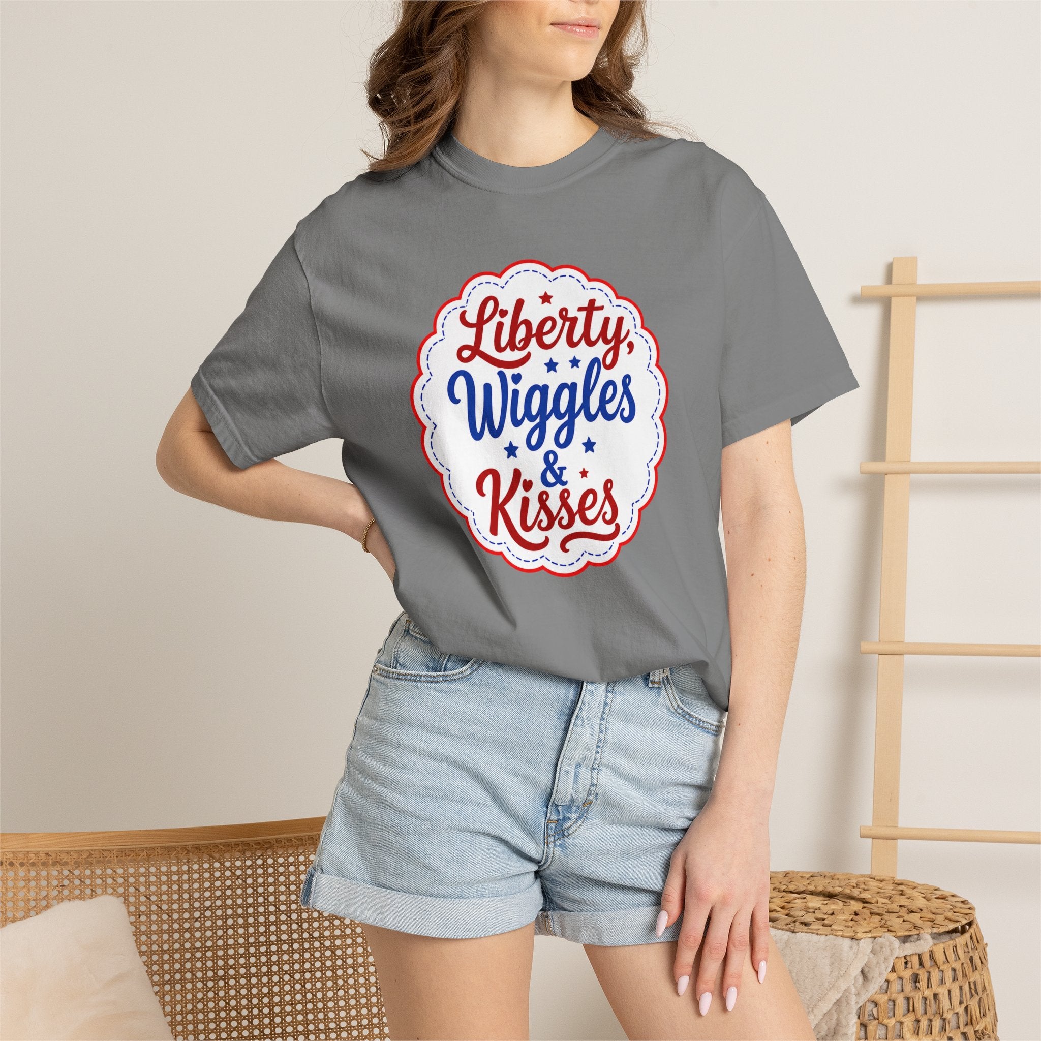 Liberty, Wiggles & Kisses Bulldog T-Shirt | Patriotic Garment-Dyed Tee (French)