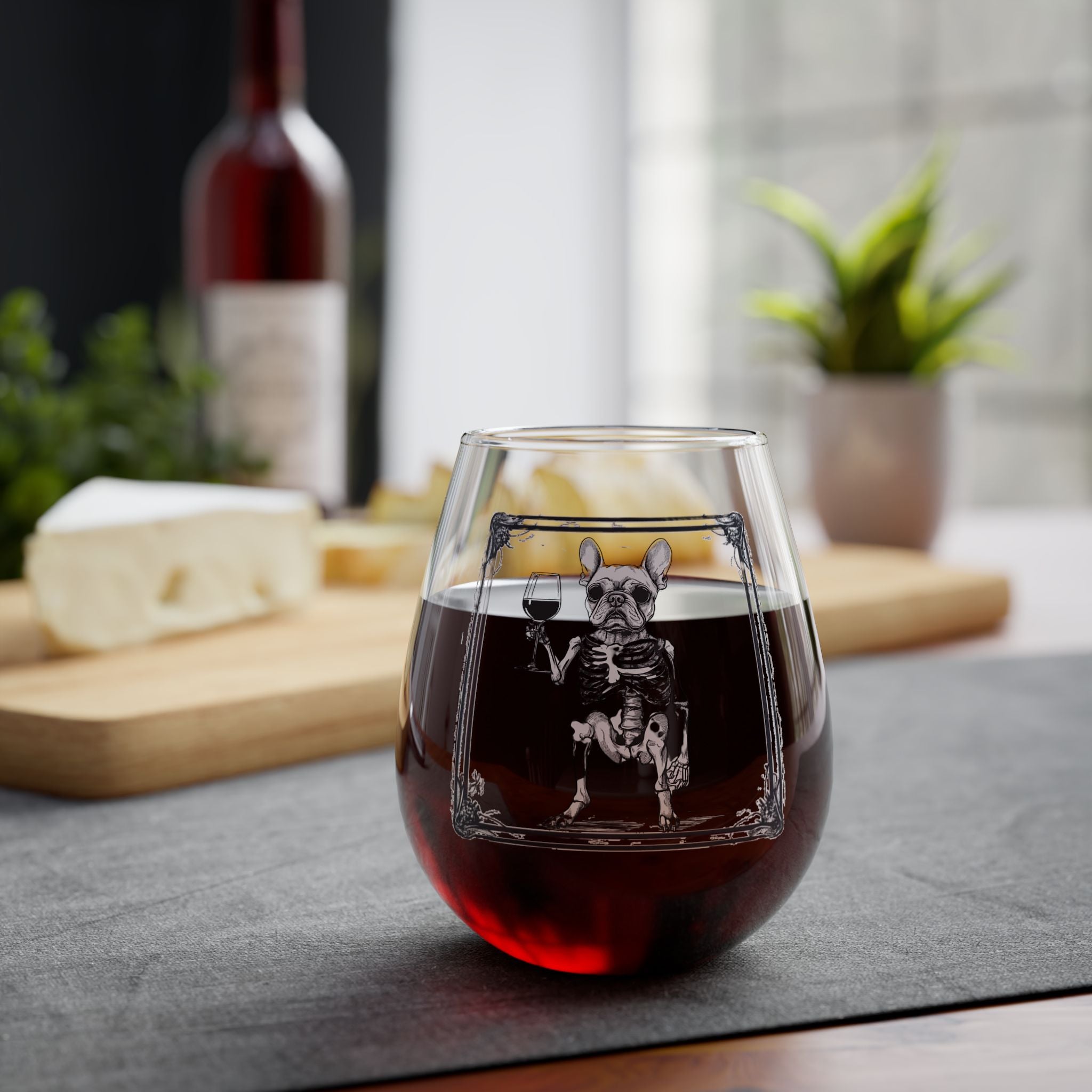 Spooky Sips Bulldog Wine Glass (French)