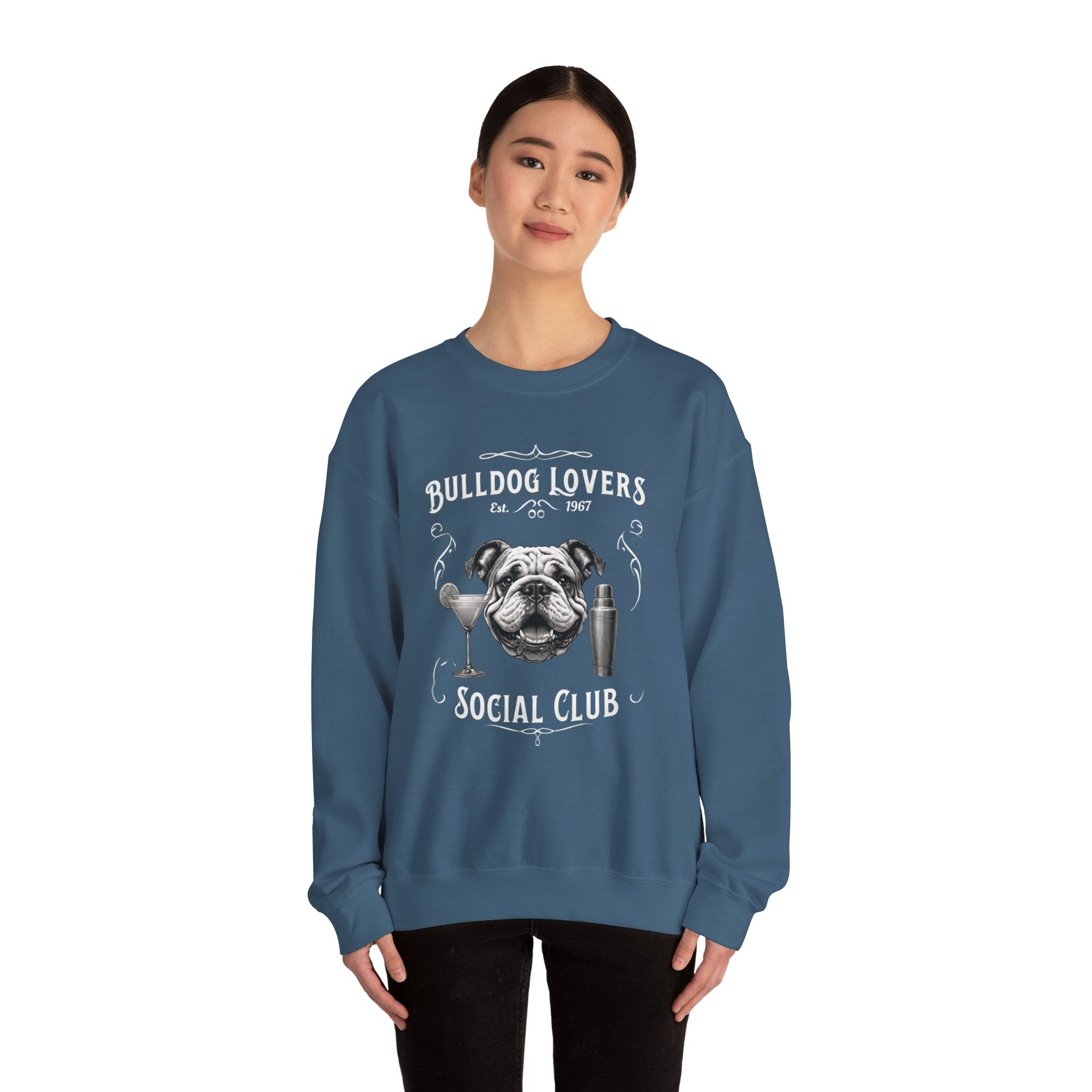 Bulldog Lovers Social Club Unisex Heavy Blend™ Crewneck Sweatshirt (English/Cocktail)