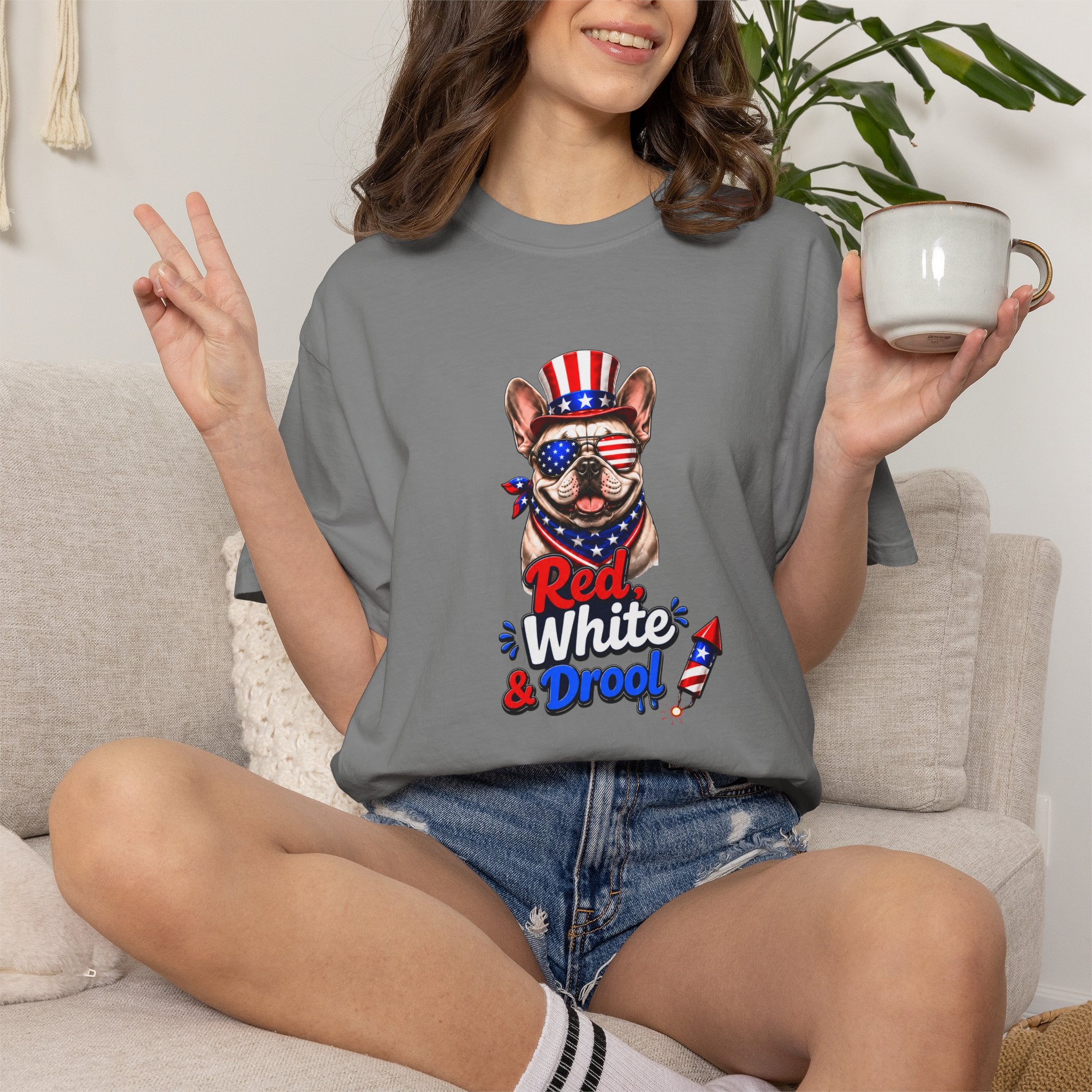 Party Like Its 1776 Bulldog T-Shirt | Patriotic Garment-Dyed Tee (French)